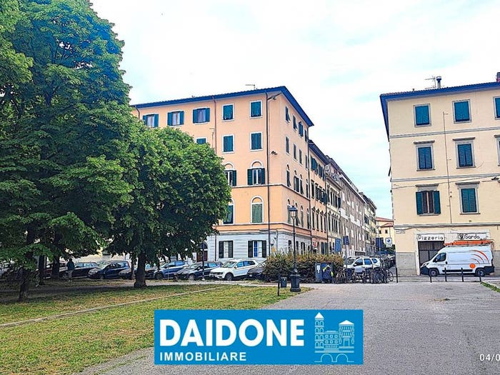 Appartamento con 5 locali in vendita in Piazza della Vittoria, Attias Marconi, Livorno