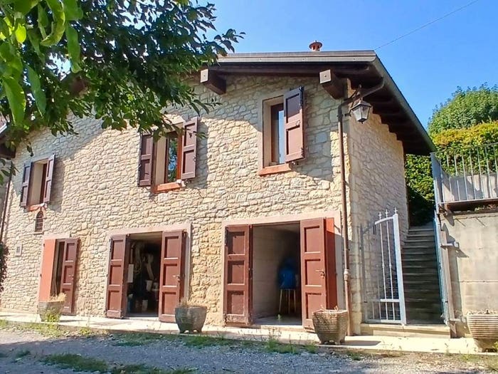 Casa con 5 locali in vendita in Via I Maggio, Guiglia