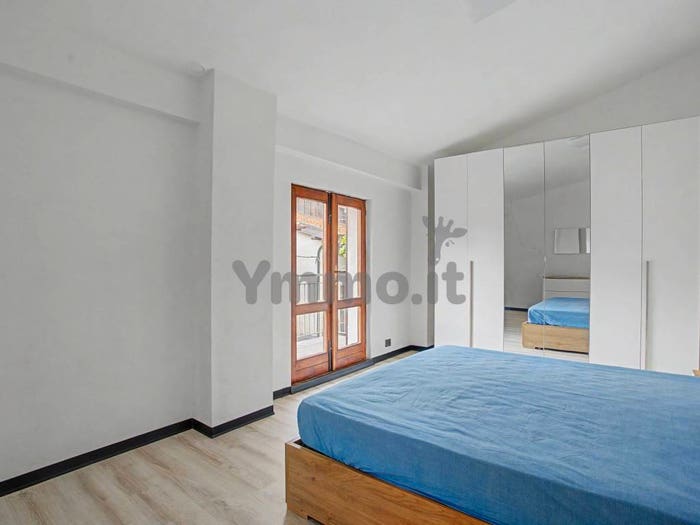 Appartamento con 5 locali in vendita in Via Statale, Marchirolo