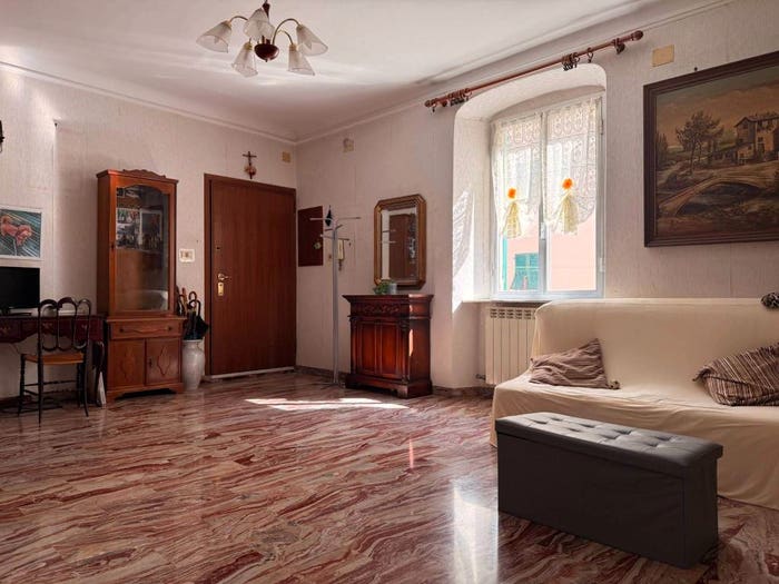Appartamento quadrilocale in vendita in Via Antonio Travi, Sestri Ponente, Genova