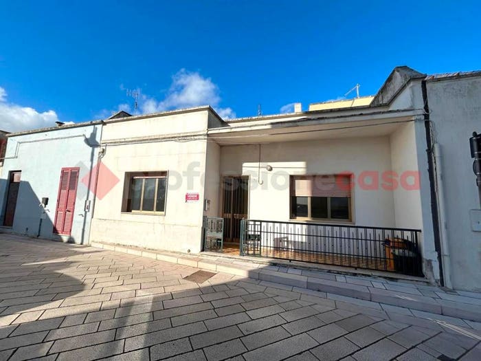 Casa trilocale in vendita in Via san rocco, Surano