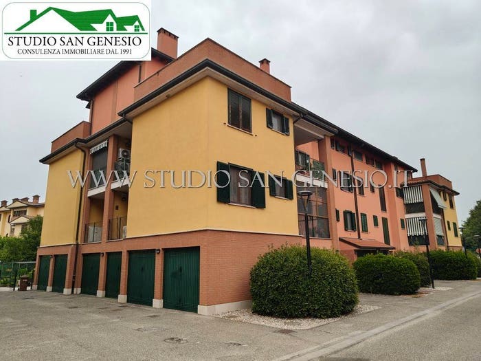Appartamento trilocale in vendita in Via Emilio Gino Segrè, Certosa di Pavia