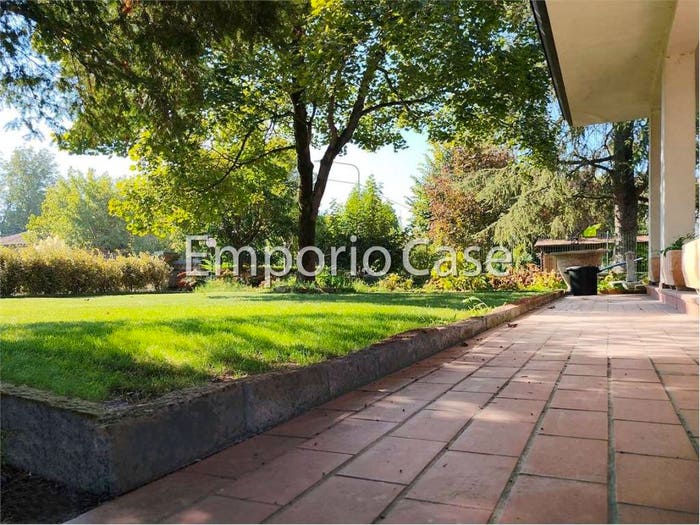 Casa con 6 locali in vendita in VIA FRATELLI FERRETTI, Cortile, Carpi