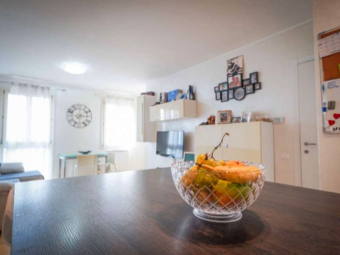 Appartamento trilocale in vendita in via Sorte, Brembate di Sopra