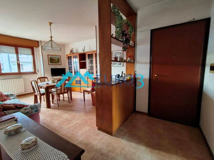 Appartamento con 6 locali in vendita in Largo dei Ginepri, Ascoli Piceno