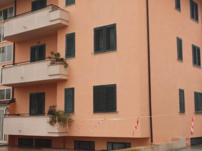 Appartamento con 5 locali in vendita in Amorosi