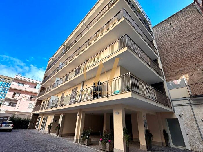 Appartamento trilocale in vendita in Via Francesco Ricciardi, Corso Trieste, Caserta