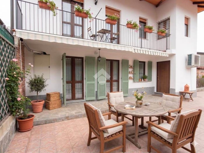 Casa quadrilocale in vendita in VIA GIUSTO LANTERI, Centro, Cumiana
