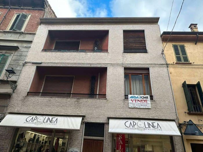 Casa con 6 locali in vendita in corso garibaldi, Centro, Fiorenzuola d'Arda