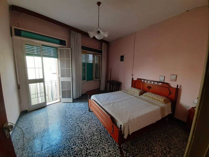 Casa con 5 locali in vendita in Via Mercato, Serrenti