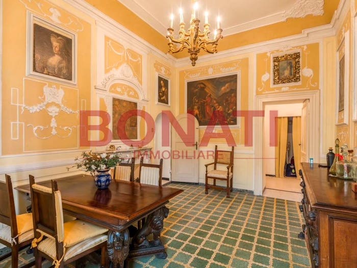 Appartamento con 6 locali in vendita in Piazza Sant'Agostino, Centro Storico, La Spezia