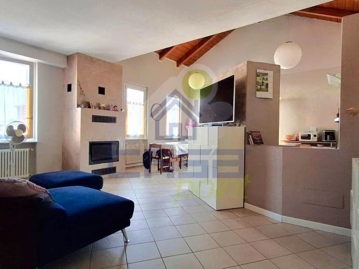 Casa trilocale in vendita in Viale Italia, Centro, Maleo