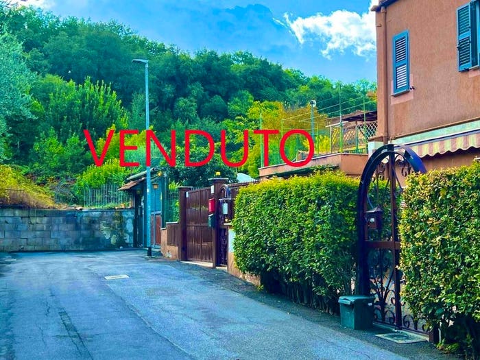 Appartamento bilocale in vendita in Via Pietrasanta, Trullo Colle del Sole, Roma