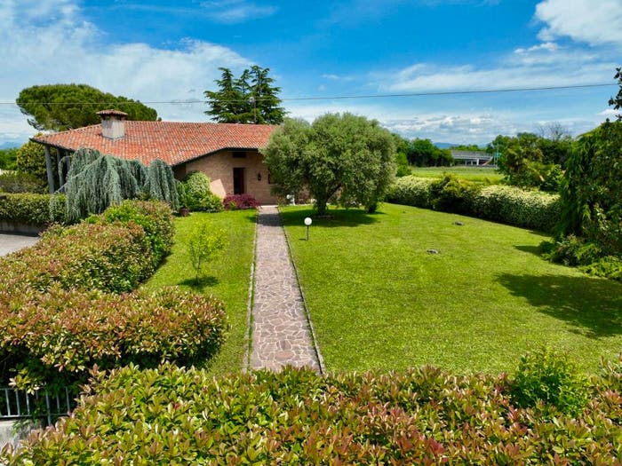 Casa con 6 locali in vendita in Via Giacomo Leopardi, Zuglianoterenzanocargnacco, Pozzuolo del Friuli