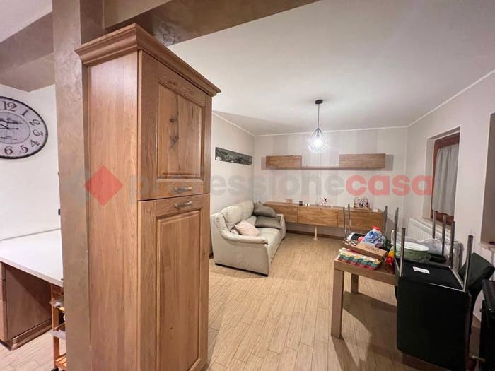 Appartamento quadrilocale in vendita in Rocca dei Fondi snc, Antrodoco