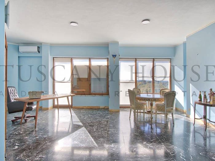 Appartamento con 5 locali in vendita in Porta Santo Spirito Stazione, Arezzo