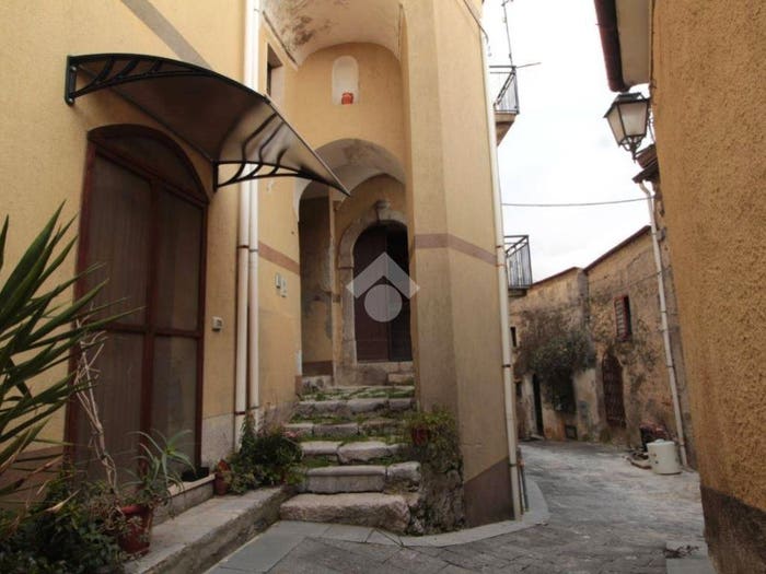 Appartamento quadrilocale in vendita in Via San Nicola, Centro, Torraca