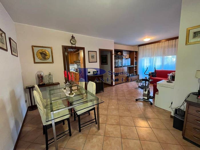 Appartamento trilocale in vendita in Via Francesco Giramo, Abbiategrasso