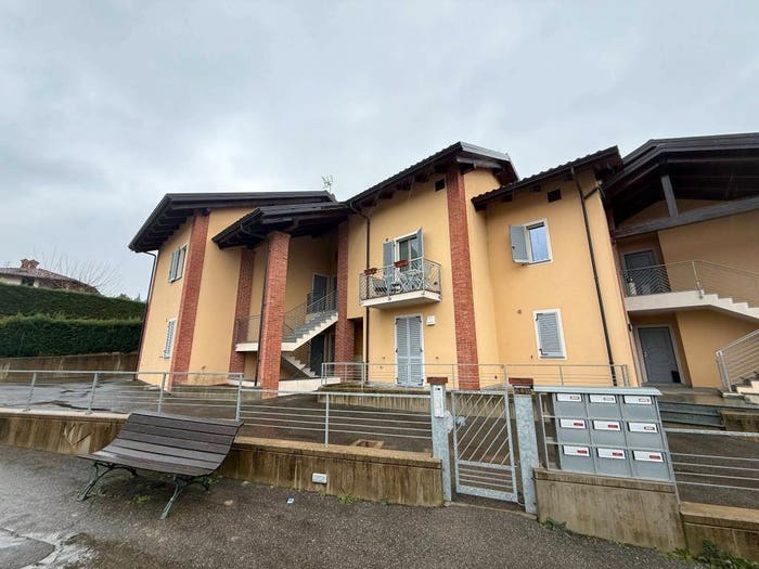 Appartamento bilocale in vendita in Via Piana, Centro, Govone