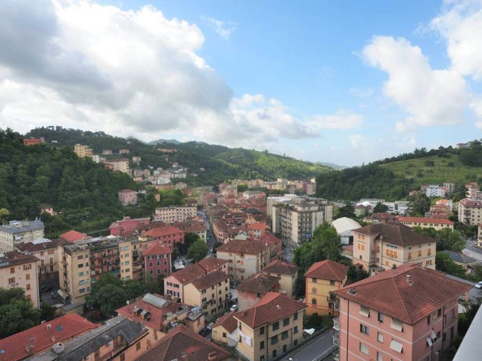 Appartamento quadrilocale in vendita in Via Campomorone, Pontedecimo, Genova