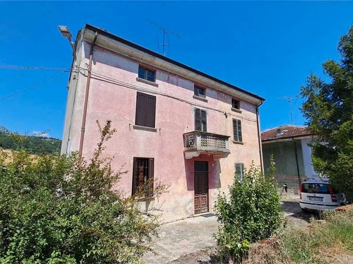Casa con 6 locali in vendita in Borgo Priolo