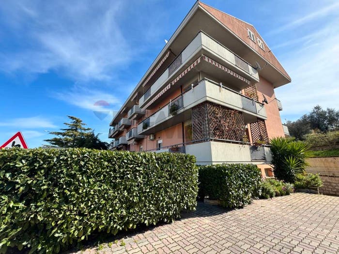 Appartamento con 6 locali in vendita in Via San Rocco, Centro, Castel Frentano