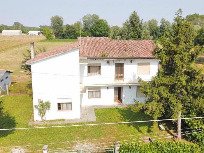 Casa con 6 locali in vendita in Via Molinella, Centro, Piombino Dese