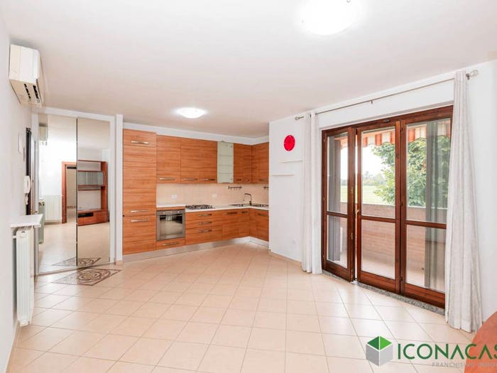 Appartamento trilocale in vendita in Via Sant'Angelo, Marudo