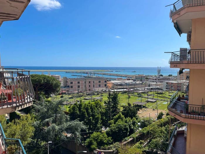 Appartamento con 5 locali in vendita in Via Antica Romana di Pegli, Multedo, Genova