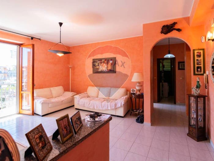 Appartamento trilocale in vendita in Via Giuseppe Leonardi, Centro, Aci Catena