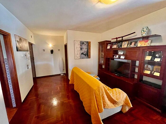 Appartamento trilocale in vendita in Via Risorgimento, Centro, Monsummano Terme
