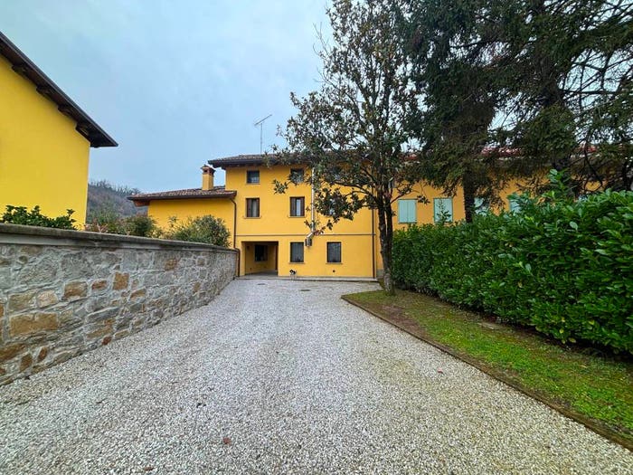 Casa con 6 locali in vendita in Via San Giorgio, Cormons