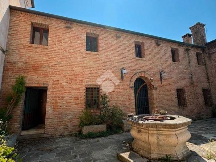 Appartamento trilocale in vendita in Via Roma, Centro, Arre