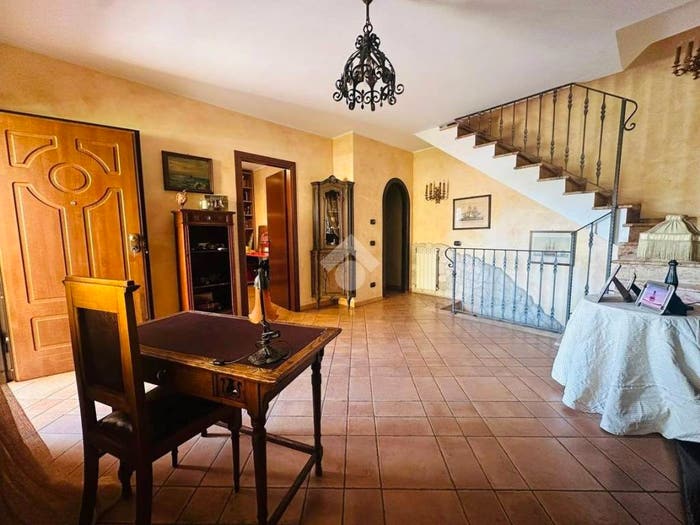 Casa con 6 locali in vendita in Via Londra, Cerreto, Ladispoli