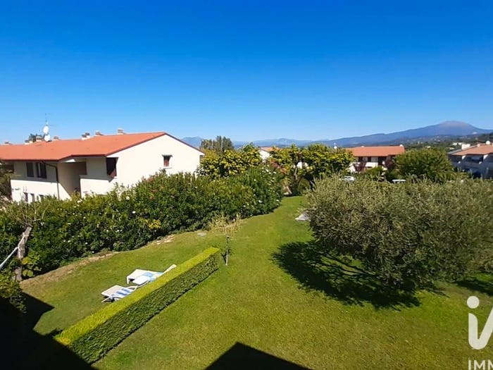 Appartamento trilocale in vendita in Via Trento, Centro, Lazise