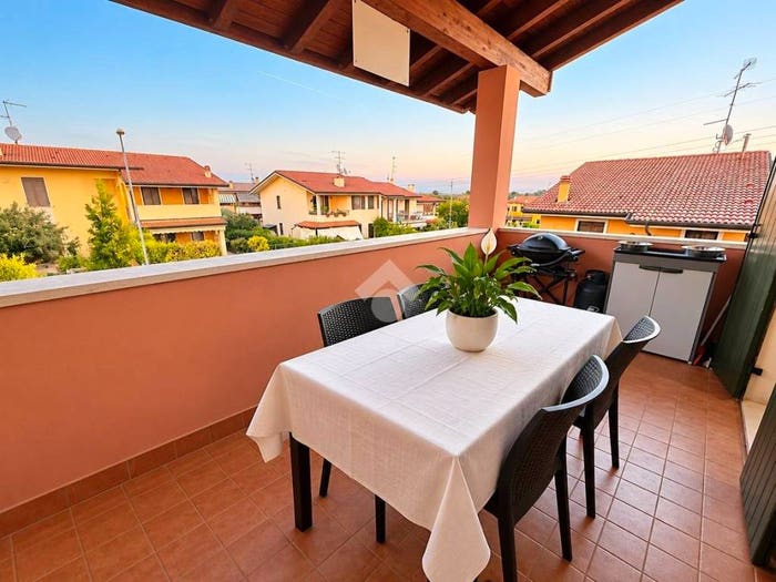 Appartamento trilocale in vendita in Via Madonna di Campagna, Castelnuovo del Garda