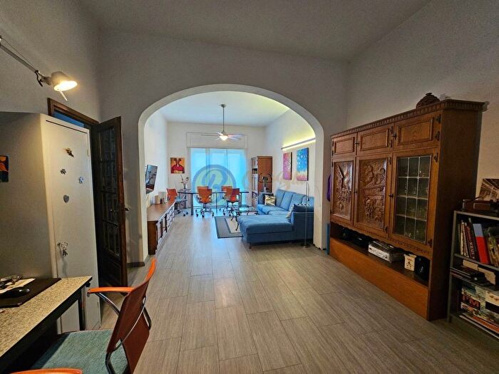 Casa con 6 locali in vendita in Via Bruno Buozzi, Darsena Ex Campo di Aviazione, Viareggio