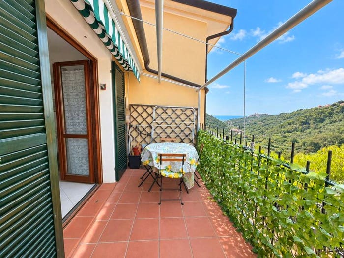 Appartamento bilocale in vendita in Via Diano San Pietro, Centro, Diano Marina
