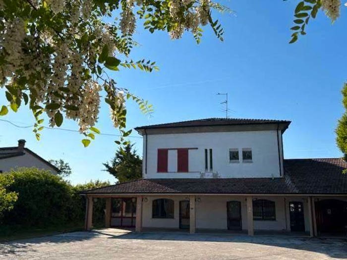 Casa con 6 locali in vendita in Frescarolo, Busseto