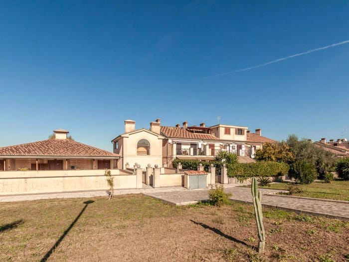 Appartamento trilocale in vendita in Via di Marco Simone, Marco Simone, Guidonia Montecelio