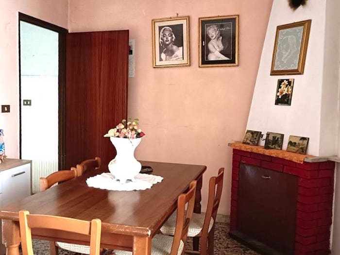Casa con 6 locali in vendita in Località Fossi, Bojano