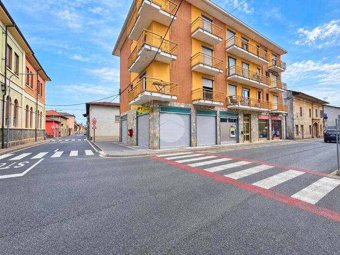 Appartamento trilocale in vendita in Via XX Settembre, Rondissone