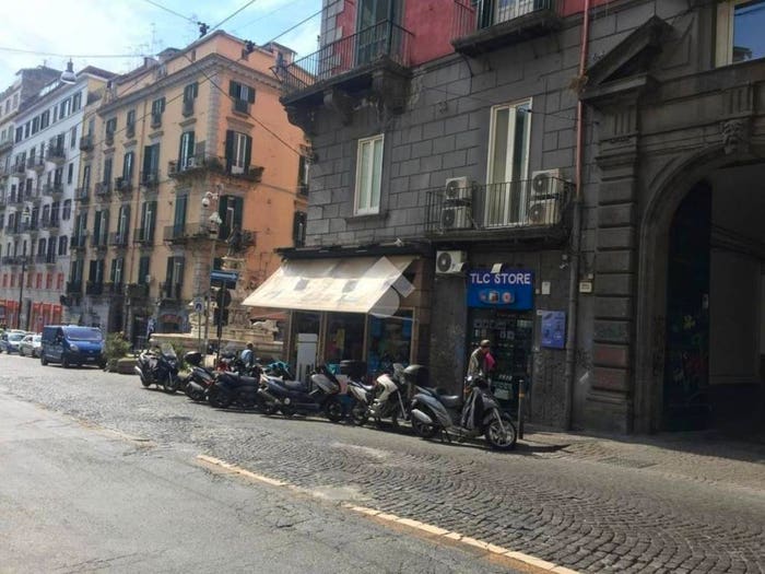 Appartamento bilocale in affitto in VIA SANT'ANNA DEI LOMBARDI, Centro Storico, Napoli