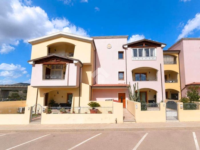 Appartamento trilocale in vendita in Via S Pietroburgo, Viale Aldo Moro Ospedale Vecchio, Olbia