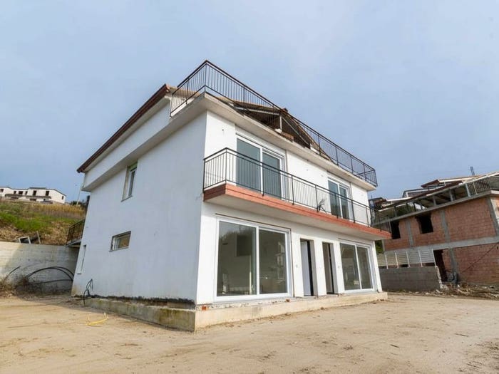 Casa quadrilocale in vendita in Via San Vito, Centro, Ogliastro Cilento