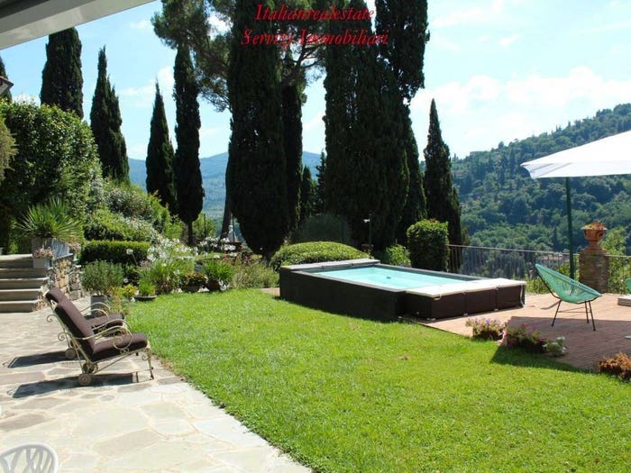 Casa con 6 locali in vendita in Bolognese, Firenze