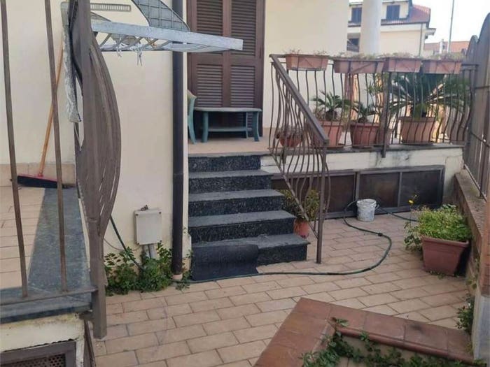 Appartamento con 5 locali in vendita in Via della Libertà snc, TrentolaDucenta
