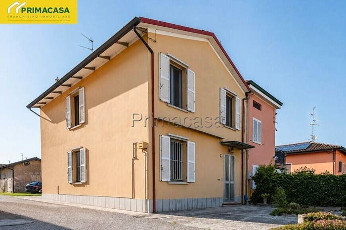 Casa con 6 locali in vendita in Via Canolo, Canolo, Correggio