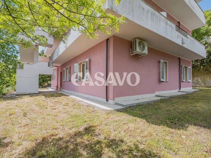 Appartamento quadrilocale in vendita in Via delle Mole, Corvaro, Borgorose