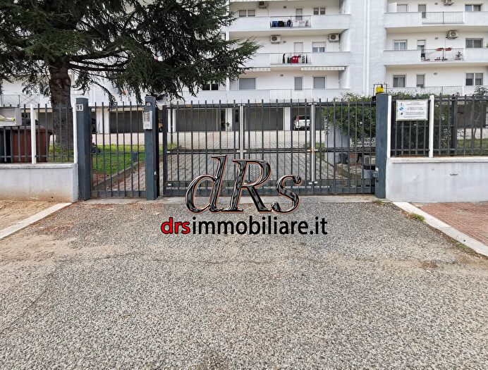 Appartamento quadrilocale in vendita in Via Anzio, Pisticci